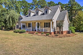 Idyllic Hawkinsville Retreat: Large Fire Pit!
