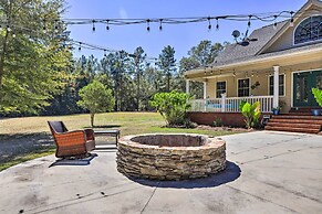 Idyllic Hawkinsville Retreat: Large Fire Pit!