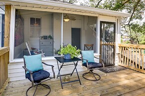 Charming Thomasville Getaway: Walk to Downtown!