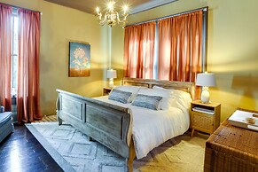 Charming Thomasville Getaway: Walk to Downtown!