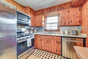 Pet-friendly Douglasville Home w/ Screened Porch!