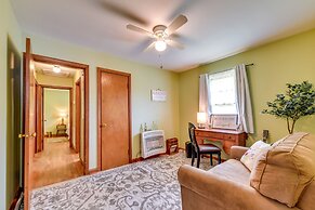 Pet-friendly Douglasville Home w/ Screened Porch!