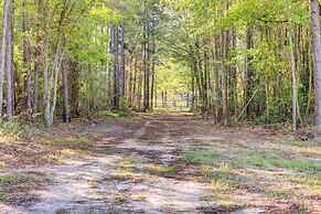 Georgia Farmhouse: Lake Access, Private Beach