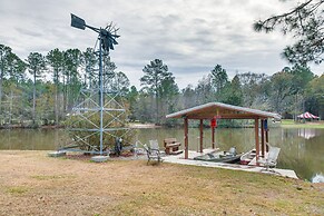Georgia Farmhouse: Lake Access, Private Beach