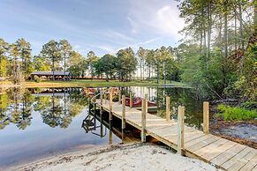 Georgia Farmhouse: Lake Access, Private Beach