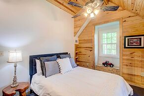 Georgia Farmhouse: Lake Access, Private Beach