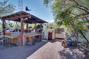 5 Mi to Dtwn: Tuscon Escape w/ Yard & Patio!