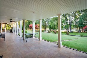 Grand Lakefront Home in Hartwell w/ Game Room!