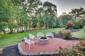 Grand Lakefront Home in Hartwell w/ Game Room!