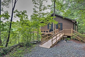 Cozy Cherry Log Cabin ~ 10 Mi to Mercier Orchards