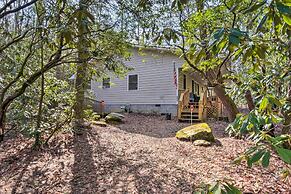 Secluded 'lavinder Laurel Leaf Cottage' Near Creek