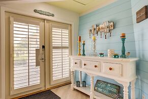 Pet-friendly Jekyll Island Abode - Walk to Beach!