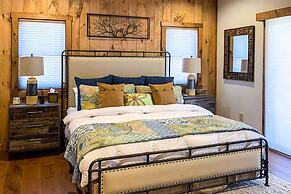 Riverside Mtn Retreat w/ Hot Tub & Game Room!