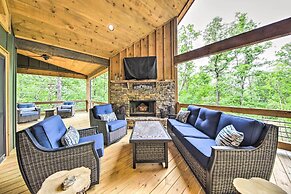 Riverside Mtn Retreat w/ Hot Tub & Game Room!