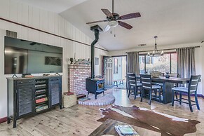 Mountain Home Near Yosemite w/ Well-being Retreat!
