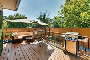 Luxury Smart Home: 2 Miles to Downtown Atlanta!