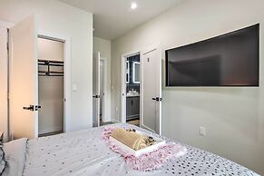 Luxury Smart Home: 2 Miles to Downtown Atlanta!