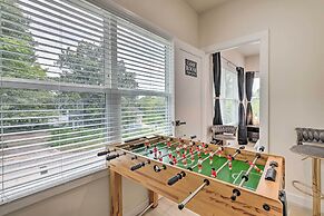 Luxury Smart Home: 2 Miles to Downtown Atlanta!