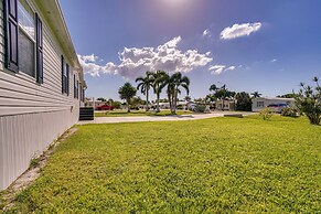 Sunny Fort Myers Home w/ Screened-in Porch & Grill