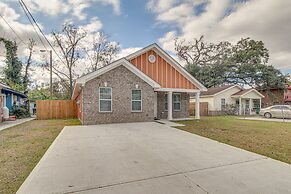Family Home Near Downtown & Convention Center!