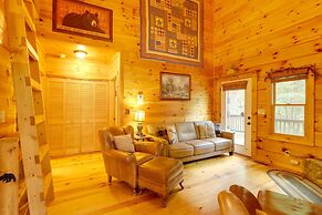 On Fightingtown Creek: Forested Mccaysville Cabin!