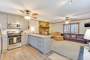 Cozy Hiawassee Cabin - 4 Mi to Lake Chatuge!