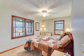 Cozy Hiawassee Cabin - 4 Mi to Lake Chatuge!