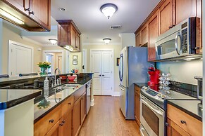 Lakefront Oconee Vacation Rental w/ Patio & Views!