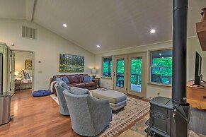 Cozy Clayton Cabin w/ Deck & Mountain Views!