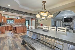 Fish, Kayak & More: Lakefront Georgia Home