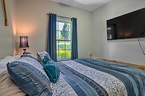 Fish, Kayak & More: Lakefront Georgia Home