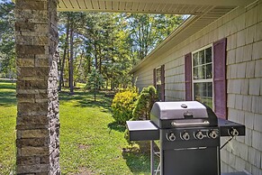 Fish, Kayak & More: Lakefront Georgia Home