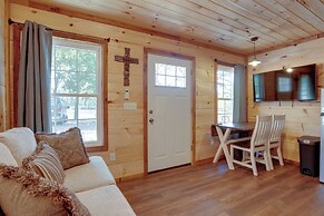 Lakeside Cabin w/ Kayaks: Near Cloudland Canyon!