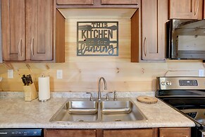 Lakeside Cabin w/ Kayaks: Near Cloudland Canyon!