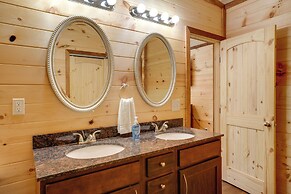 Lakeside Cabin w/ Kayaks: Near Cloudland Canyon!