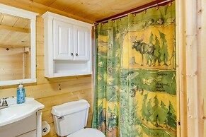 Cozy Cherry Log Cabin w/ Hot Tub & Mountain Views!
