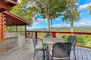 Cozy Cherry Log Cabin w/ Hot Tub & Mountain Views!