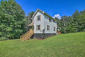 Stylish Fort Payne Retreat: Hike & Rock Climb