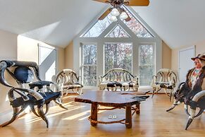 Blairsville Mansion w/ Hot Tub, Casino + Games!