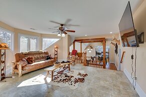 Blairsville Mansion w/ Hot Tub, Casino + Games!