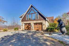 Blairsville Mansion w/ Hot Tub, Casino + Games!