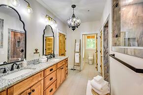 Luxurious Clarkesville Cabin w/ Decks & Fire Pit
