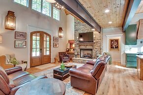Luxurious Clarkesville Cabin w/ Decks & Fire Pit