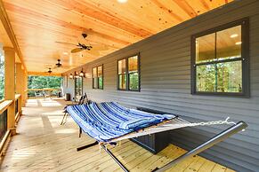 Luxurious Clarkesville Cabin w/ Decks & Fire Pit