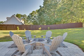 Spacious Winder Getaway w/ Hot Tub + Game Room!