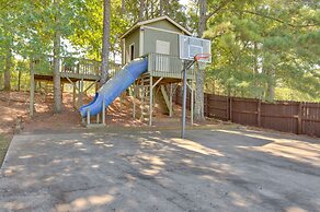 Spacious Winder Getaway w/ Hot Tub + Game Room!
