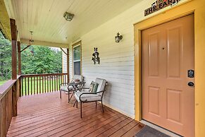 Wooded Georgia Retreat on 6 Acres w/ Fire Pit