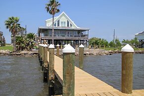Pelicans Perch - Waterfront Haven w/ Pool!