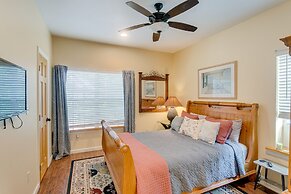 Charming Darien Hideaway w/ Porch, Near Downtown!