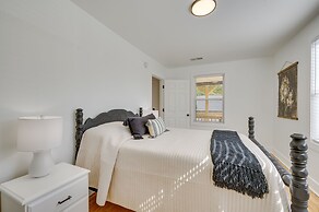 Modern Milledgeville Getaway: Walk to Downtown!